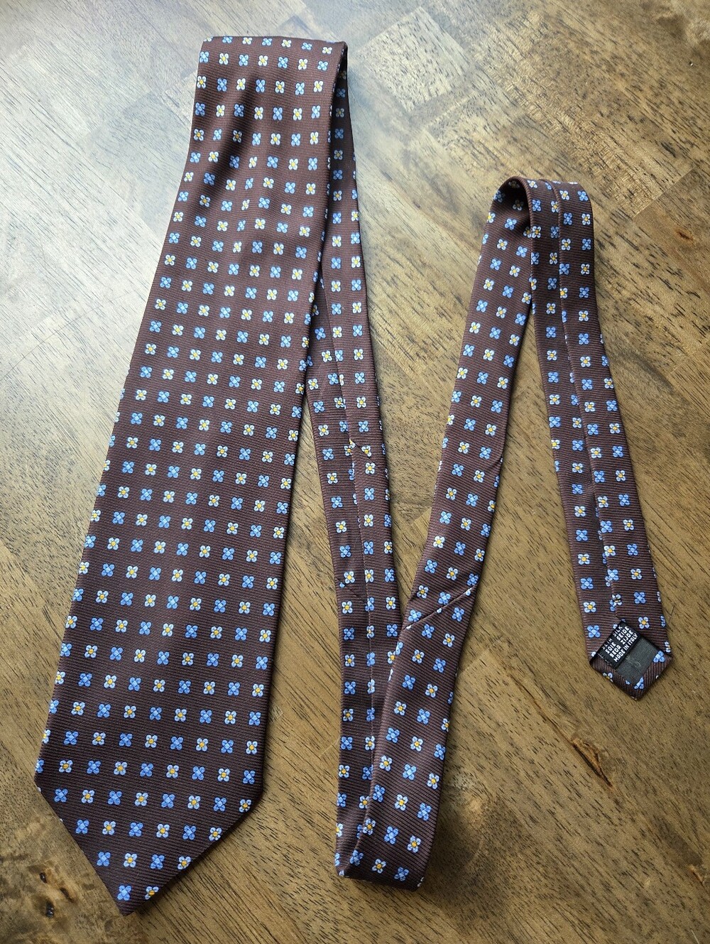 100% Silk Made In Italy Brown Floral Pattern Men's Tie
